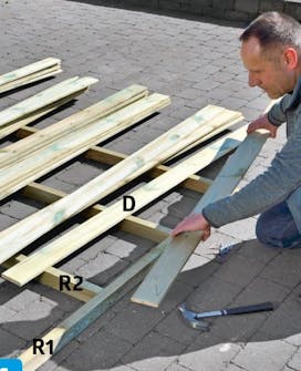 Pihavaraston ulkovuorilaudoitus Pihavaraston puu ulkoverhous